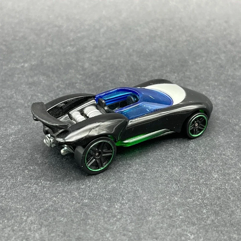 Hot‎ Wheels 2014 Black Car Star Wars DGB60 Diecast 1/64 Scale